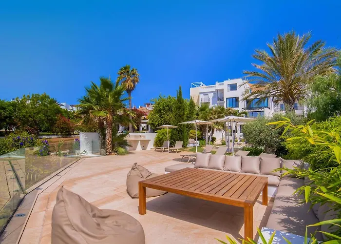 Horizonte Club In By Solaga Homes * ネルハ